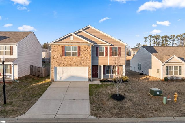 136 Poplarville Drive, Piedmont, SC 29673