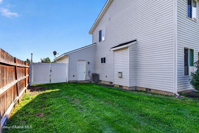 9190 N Torrey LN, Hayden, ID 83835