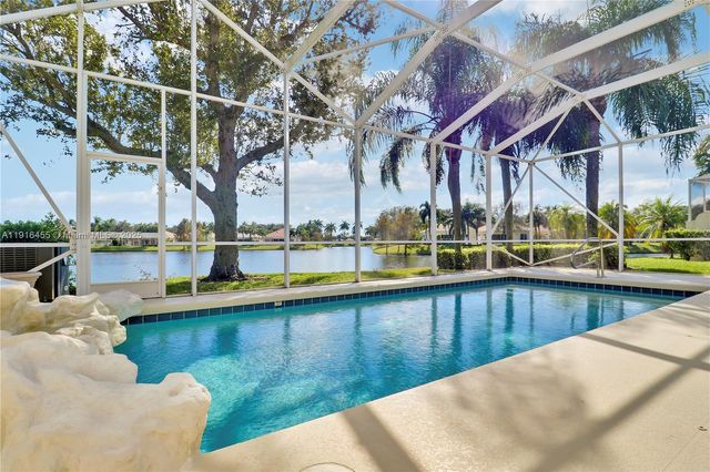 1349 Saint Lawrence Dr, Palm Beach Gardens, FL 33410