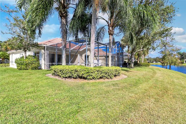 1349 Saint Lawrence Dr, Palm Beach Gardens, FL 33410