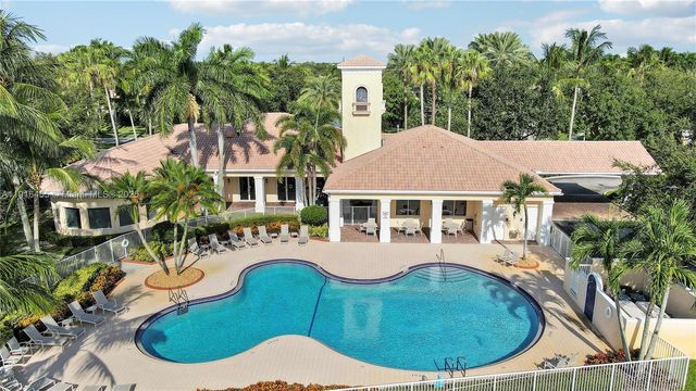 1349 Saint Lawrence Dr, Palm Beach Gardens, FL 33410