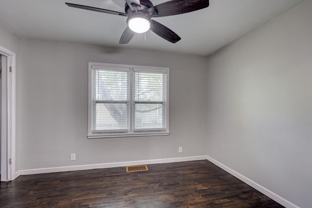 4094 Parkview Drive, Frontenac, KS 66763