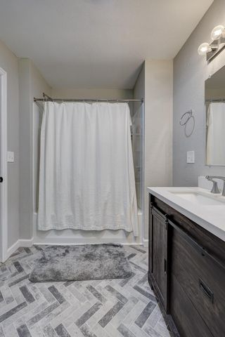 4094 Parkview Drive, Frontenac, KS 66763