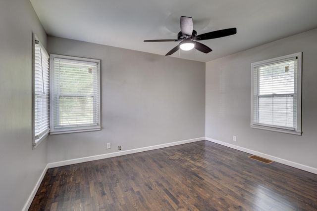 4094 Parkview Drive, Frontenac, KS 66763