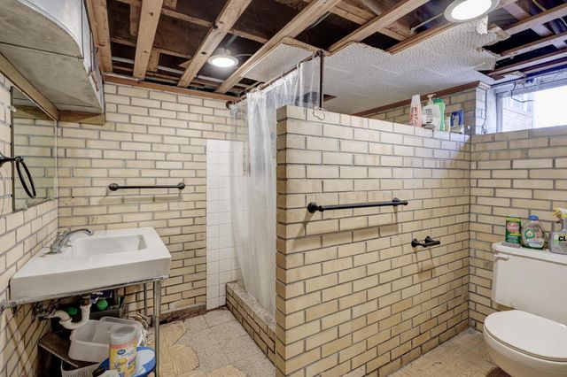 4094 Parkview Drive, Frontenac, KS 66763