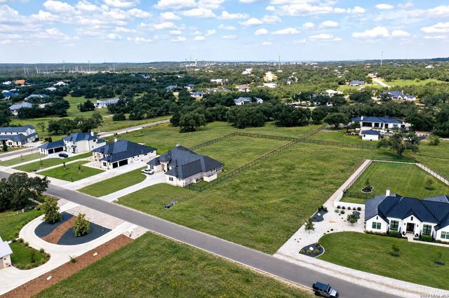 780 ANNABELLE AVE, Bulverde, TX 78163