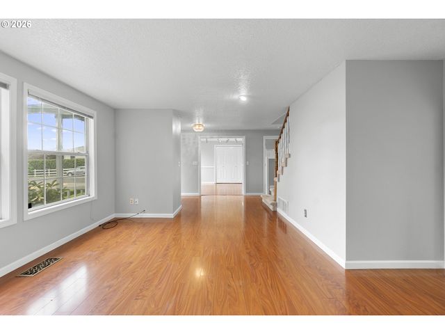 2607 Sw PLEASANT VIEW Dr, Gresham, OR 97080