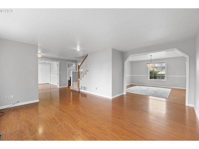 2607 Sw PLEASANT VIEW Dr, Gresham, OR 97080