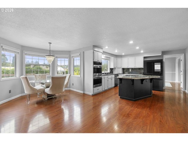 2607 Sw PLEASANT VIEW Dr, Gresham, OR 97080