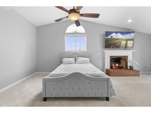 2607 Sw PLEASANT VIEW Dr, Gresham, OR 97080