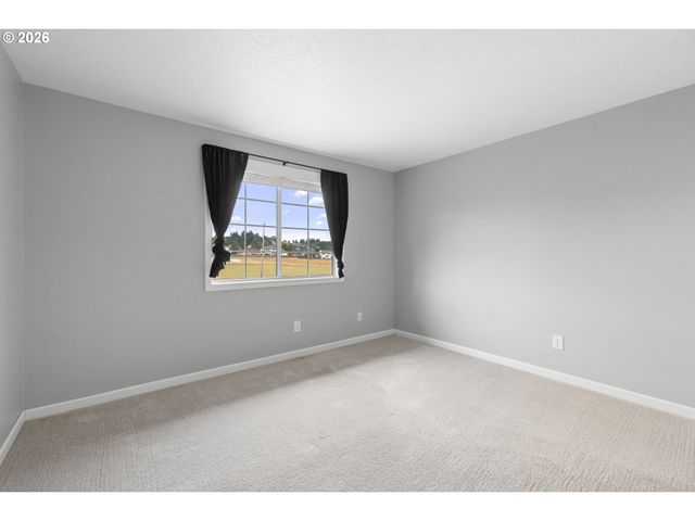 2607 Sw PLEASANT VIEW Dr, Gresham, OR 97080