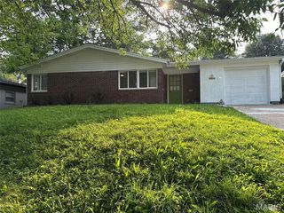 3553 McKibbon Road, St Louis, MO 63114