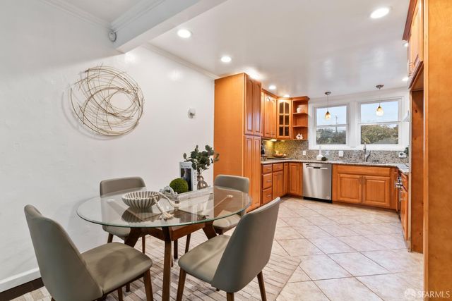 211 Sadowa Street, San Francisco, CA 94112