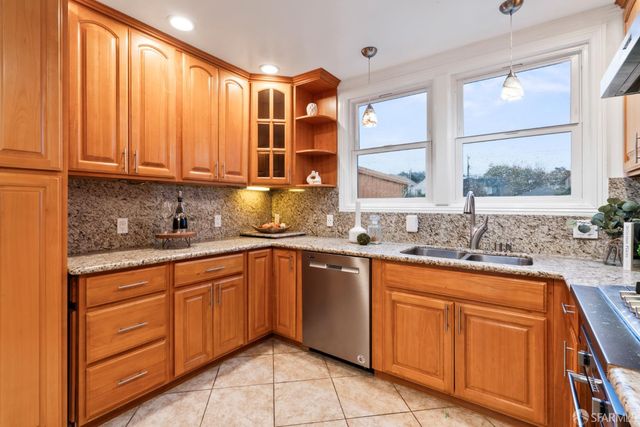 211 Sadowa Street, San Francisco, CA 94112