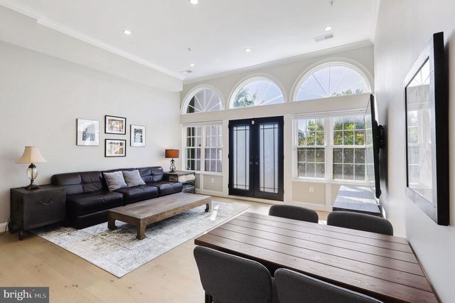 435 RHODE ISLAND AVE NW, Washington, DC 20001