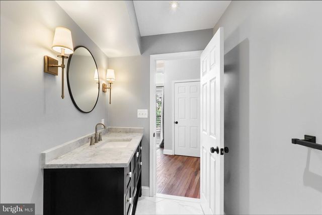 435 RHODE ISLAND AVE NW, Washington, DC 20001