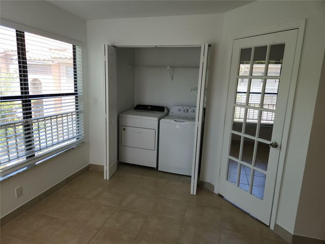 2826 S University Drive 3203, Davie, FL 33328