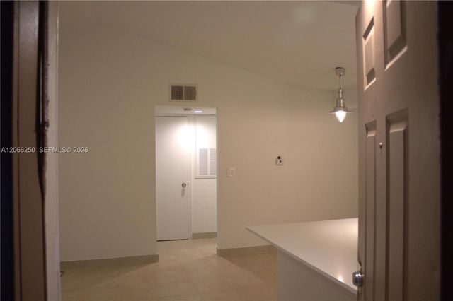 2826 S University Drive 3203, Davie, FL 33328
