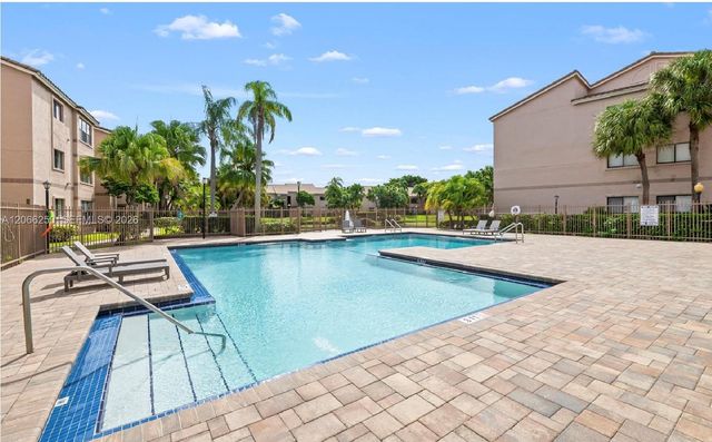 2826 S University Drive 3203, Davie, FL 33328