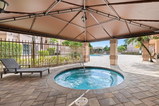 2826 S University Drive 3203, Davie, FL 33328