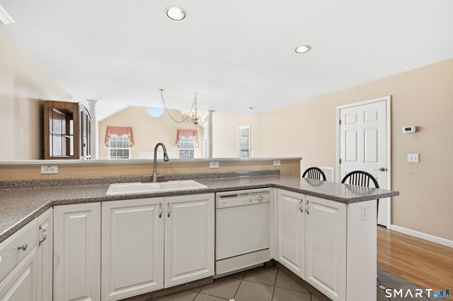 31 Saint George Place 31, Newtown, CT 06482