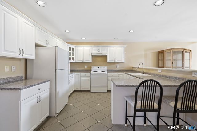 31 Saint George Place 31, Newtown, CT 06482