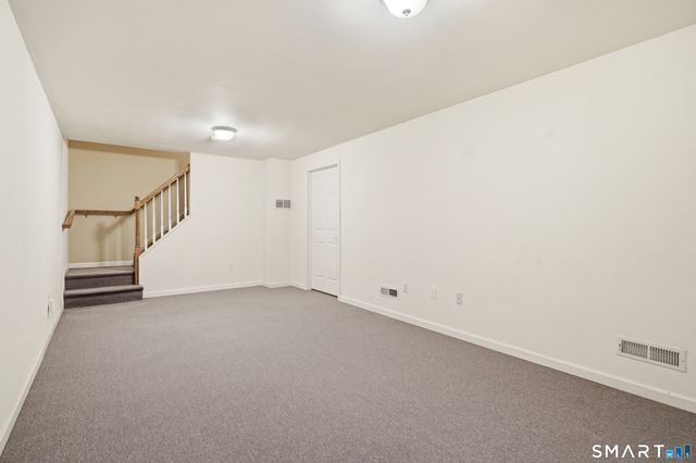 31 Saint George Place 31, Newtown, CT 06482