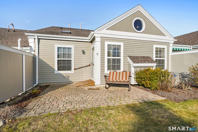 31 Saint George Place 31, Newtown, CT 06482