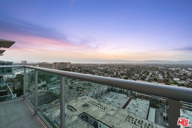 13700 Marina Pointe Drive 1915, Marina Del Rey, CA 90292