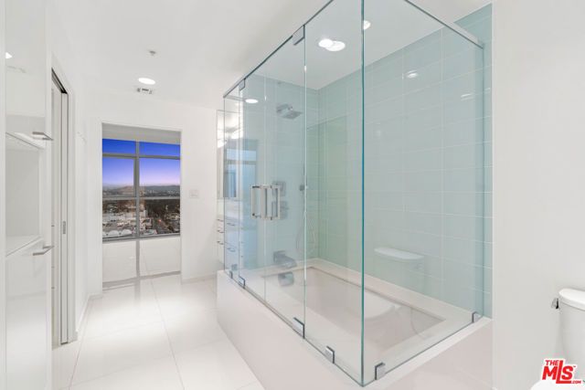 13700 Marina Pointe Drive 1915, Marina Del Rey, CA 90292