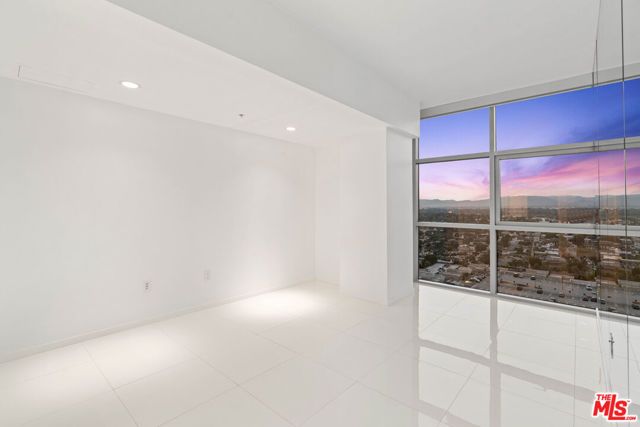 13700 Marina Pointe Drive 1915, Marina Del Rey, CA 90292