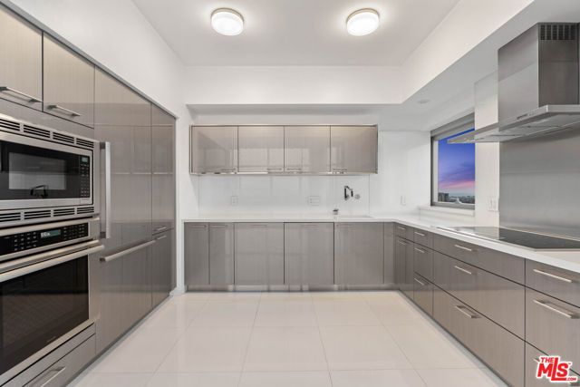 13700 Marina Pointe Drive 1915, Marina Del Rey, CA 90292