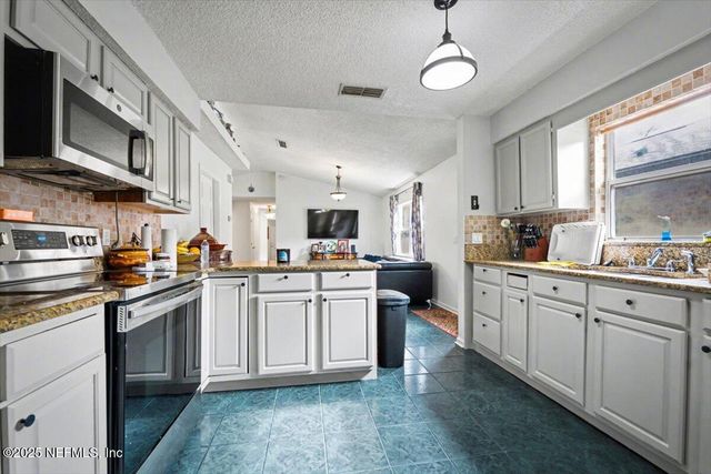 2529 AMERICAS CUP Circle E, Jacksonville, FL 32233