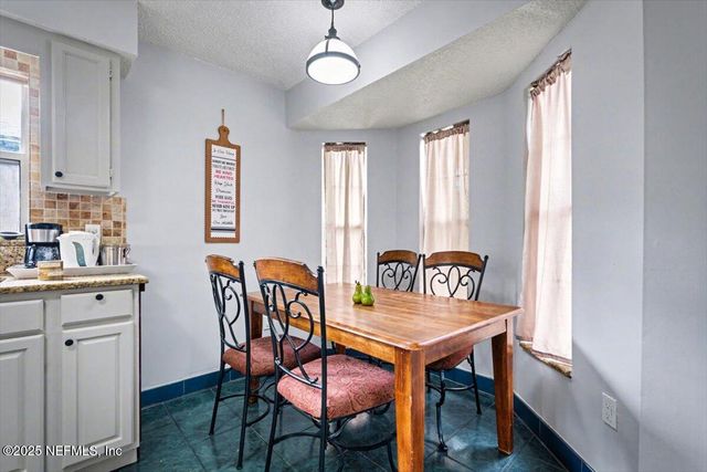 2529 AMERICAS CUP Circle E, Jacksonville, FL 32233