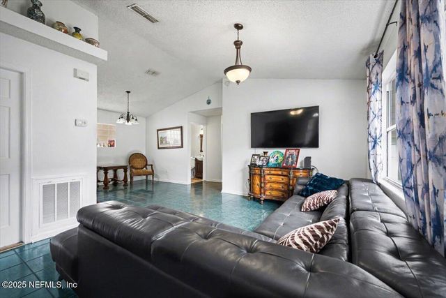 2529 AMERICAS CUP Circle E, Jacksonville, FL 32233