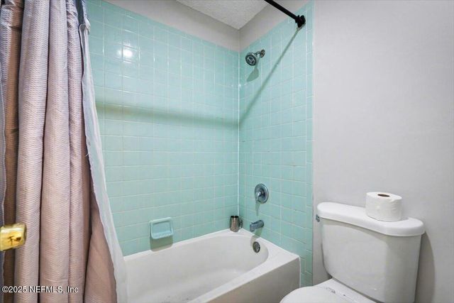 2529 AMERICAS CUP Circle E, Jacksonville, FL 32233