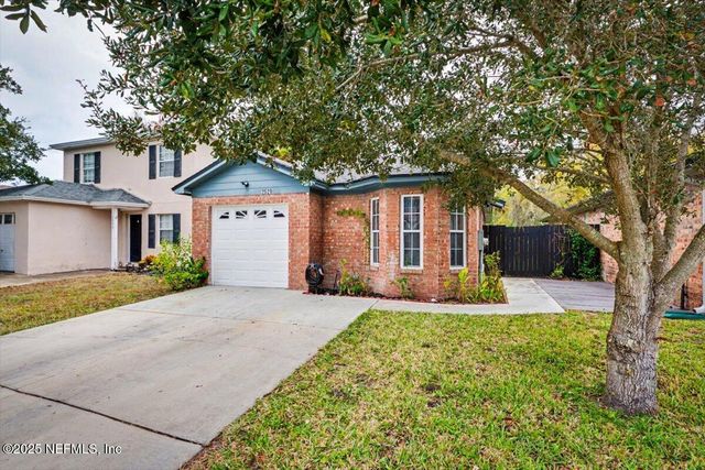 2529 AMERICAS CUP Circle E, Jacksonville, FL 32233