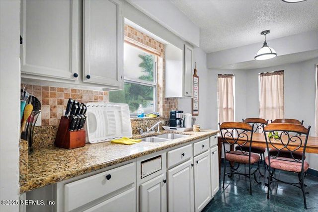 2529 AMERICAS CUP Circle E, Jacksonville, FL 32233