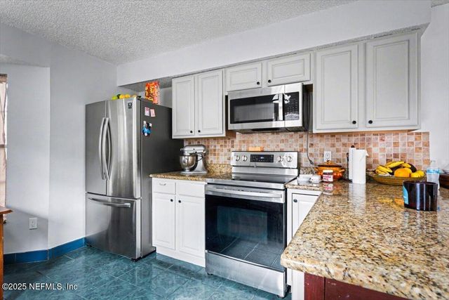 2529 AMERICAS CUP Circle E, Jacksonville, FL 32233