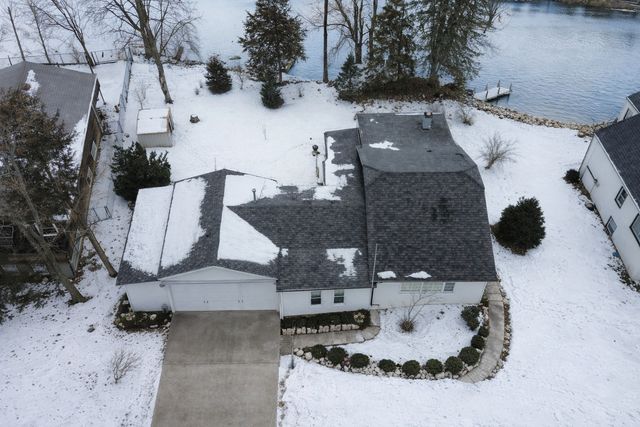 128 S Channel Drive, Round Lake Beach, IL 60073