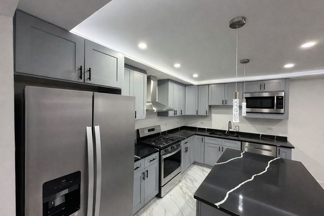 128 S Channel Drive, Round Lake Beach, IL 60073