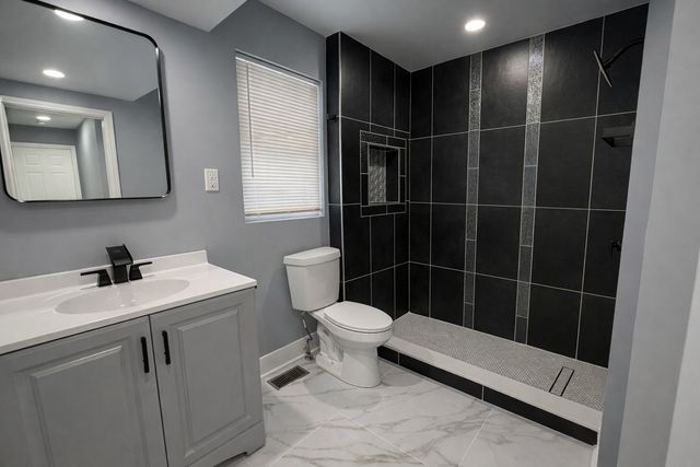 128 S Channel Drive, Round Lake Beach, IL 60073