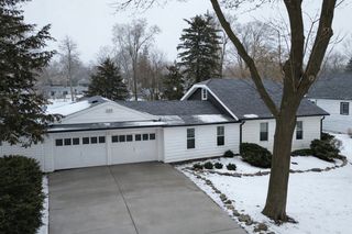 128 S Channel Drive, Round Lake Beach, IL 60073