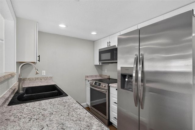 925 ADRIAN COURT, Lakeland, FL 33801