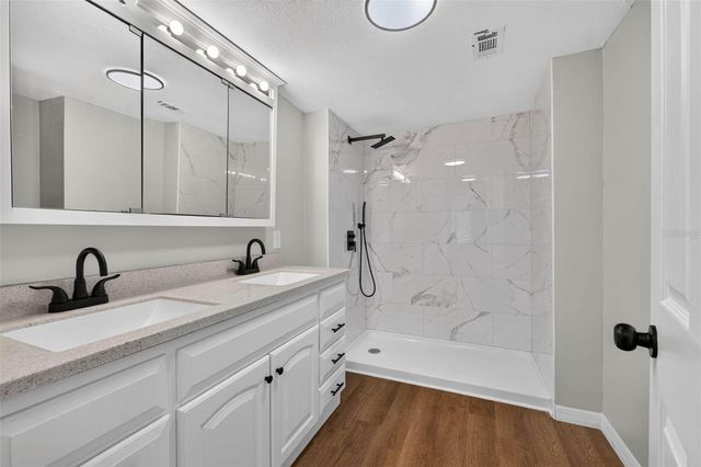 925 ADRIAN COURT, Lakeland, FL 33801