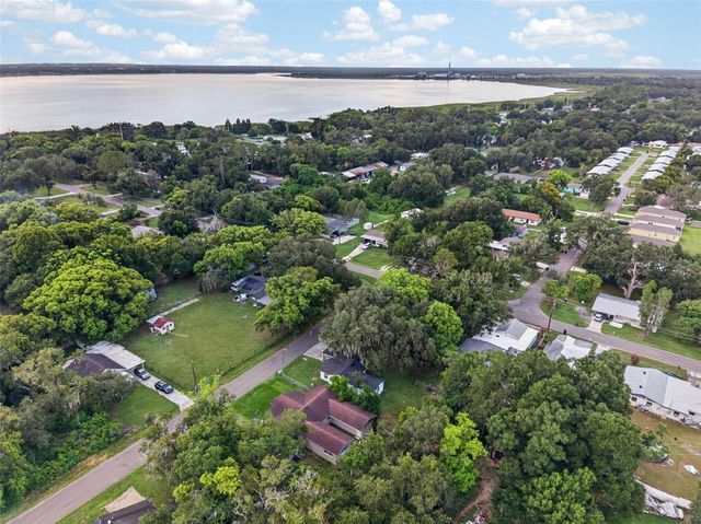 925 ADRIAN COURT, Lakeland, FL 33801