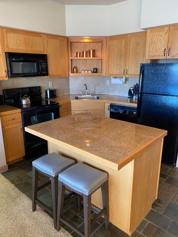 1850 Redtail Hawk Drive RV53B, Redmond, OR 97756