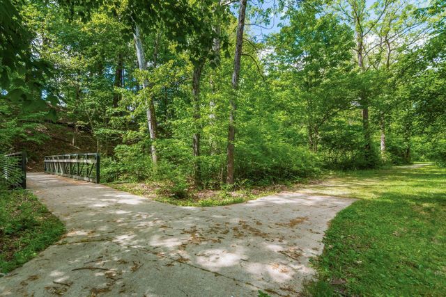 288 Bruce Court, Westerville, OH 43081