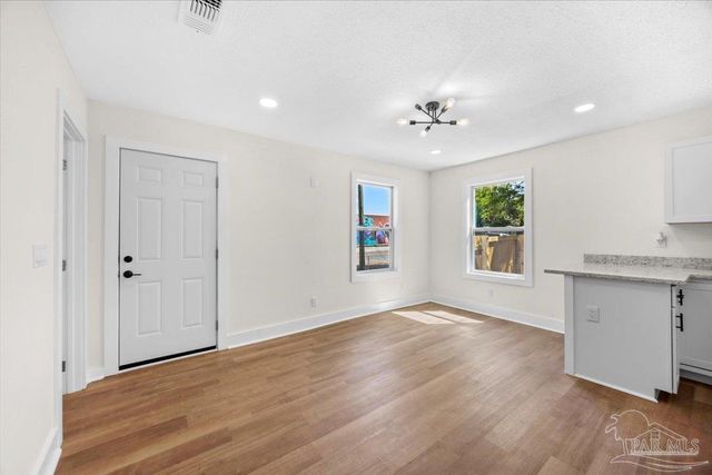 2805 W Gadsden St, Pensacola, FL 32505