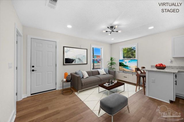 2805 W Gadsden St, Pensacola, FL 32505